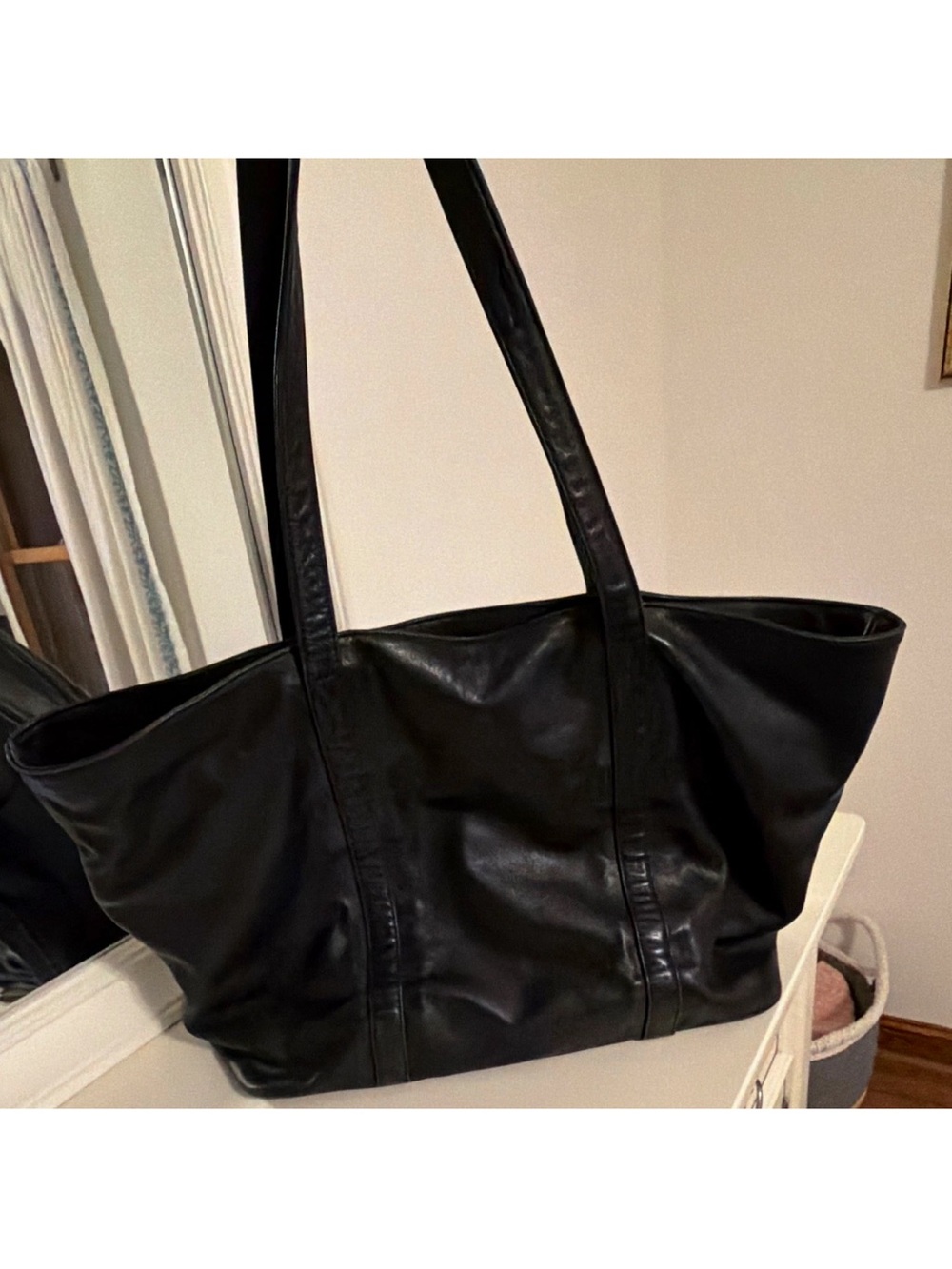 TUMI Black Genuine Leather Large Business Work Travel Tote Bag – Style 91603